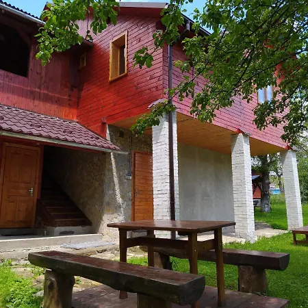 над потічком Vakantiehuis Oriv