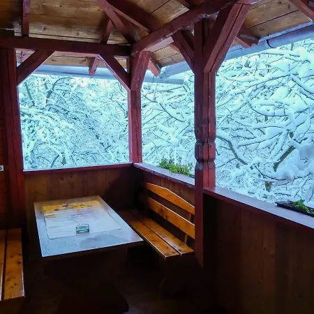 Holiday home над потічком *