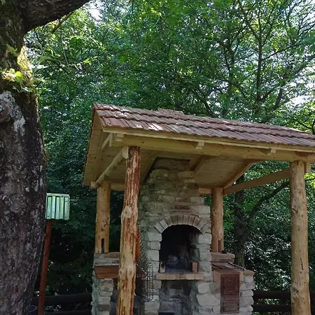 над потічком *