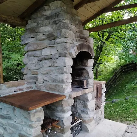 над потічком Vakantiehuis Oriv