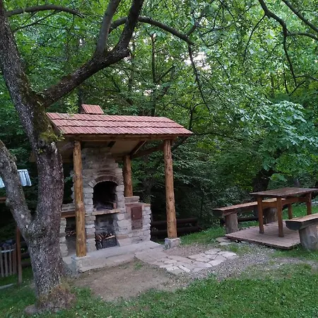 над потічком Oriv