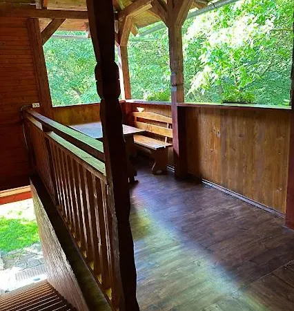 над потічком Oriv