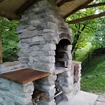 над потічком Casa de Férias Oriv